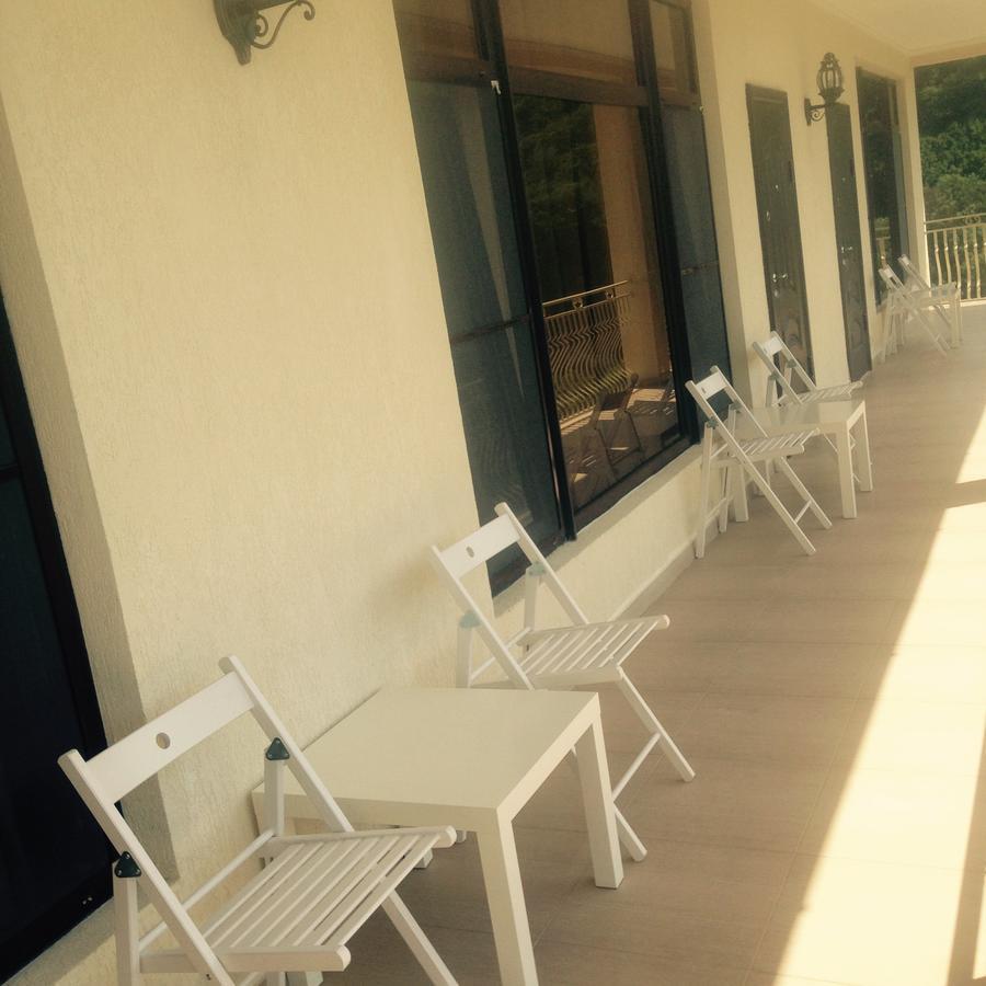 Guest House Panorama Pitsunda Exterior foto